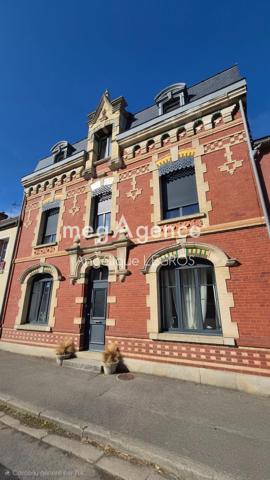 Maison à Le Mêle-sur-Sarthe, 61170 - 8 pièces 180m²