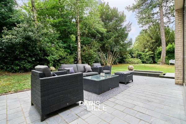 Rare villa d'architecte sur plus de 2000 m2.
