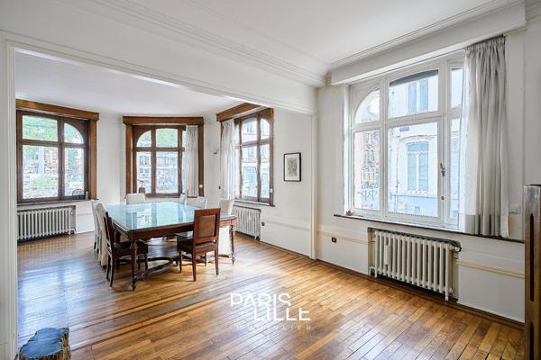 Vauban, très bel appartement d'environ 180 m² avec cour.
