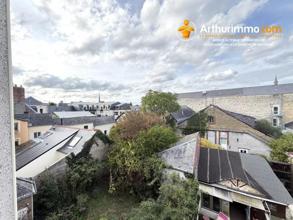 Vente                                                      Appartement
                        
                     3 pièces                      54 m2                     à Laval