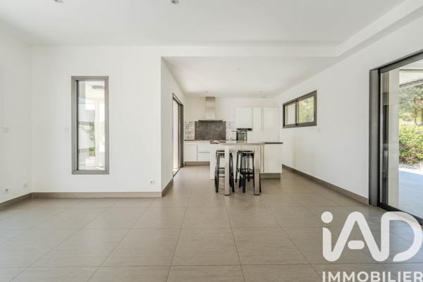 Maison à vendre 8 pièces 180 m² Saint-Gély-du-Fesc