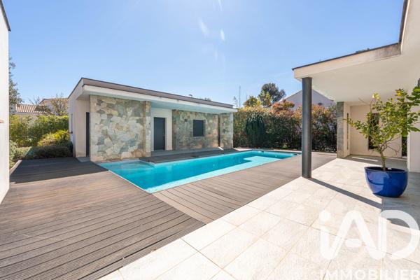 Maison à vendre 8 pièces 180 m² Saint-Gély-du-Fesc