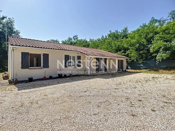 A vendre Maison de plain pieds 3 chambres avec piscine et parc de plus de 3000m²