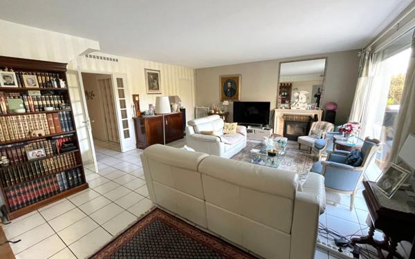 Maison à vendre    7 pièces • 185 m2 Saint-Germain-lès-Corbeil