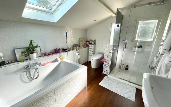 Maison à vendre    7 pièces • 185 m2 Saint-Germain-lès-Corbeil