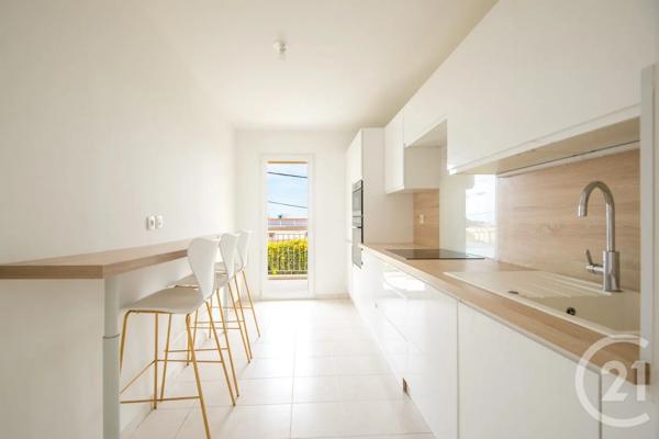 Appartement T3 à vendre  3 pièces - 69,57 m 2   ANTIBES  - 06