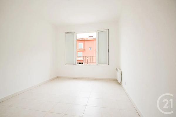 Appartement T3 à vendre  3 pièces - 69,57 m 2   ANTIBES  - 06