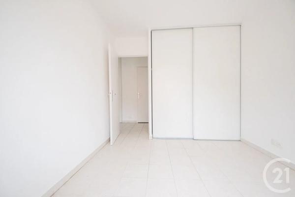 Appartement T3 à vendre  3 pièces - 69,57 m 2   ANTIBES  - 06