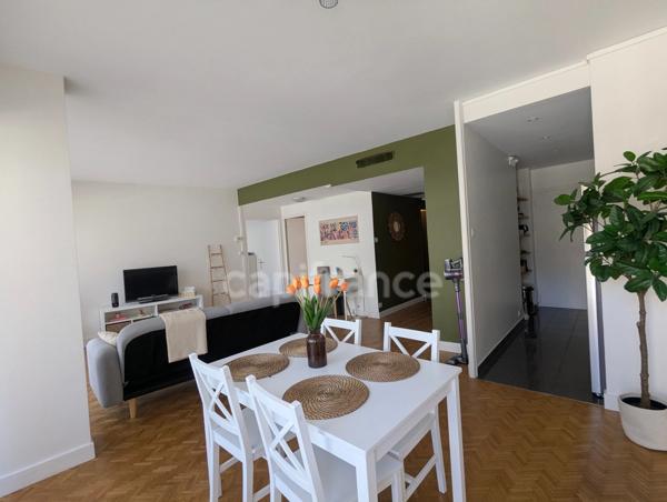 Appartement à vendre 3 pièces GRENOBLE (38) - Bel appartement de 54 m² avec cave et garage, au centre de Grenoble
