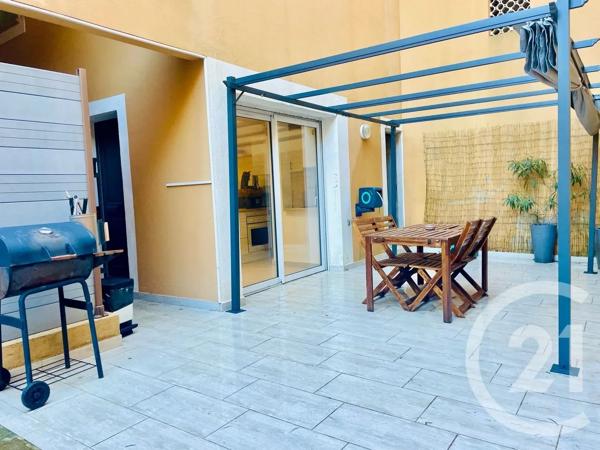 Appartement Studio à vendre  1 pièce - 30,57 m 2   BORMES LES MIMOSAS  - 83