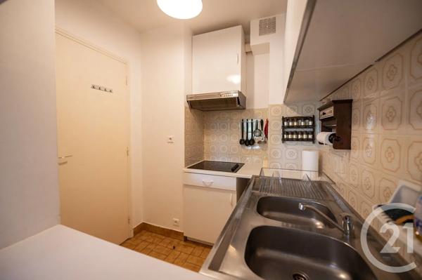 Appartement Studio à vendre  1 pièce - 30,57 m 2   BORMES LES MIMOSAS  - 83