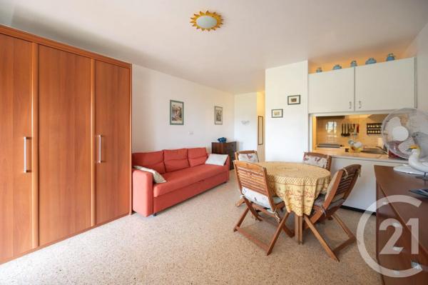 Appartement Studio à vendre  1 pièce - 30,57 m 2   BORMES LES MIMOSAS  - 83
