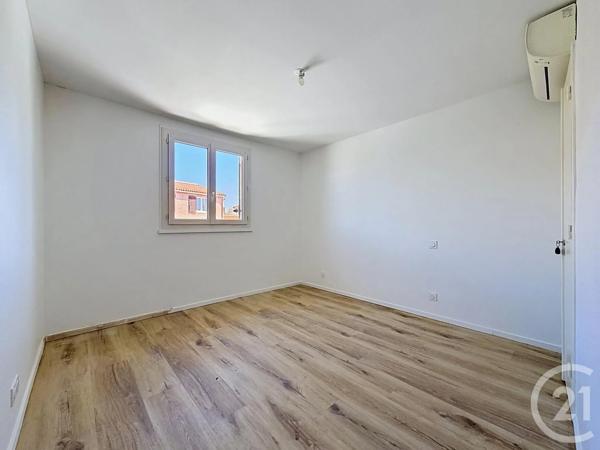 Maison à vendre  5 pièces - 107,23 m 2   ST RAPHAEL  - 83
