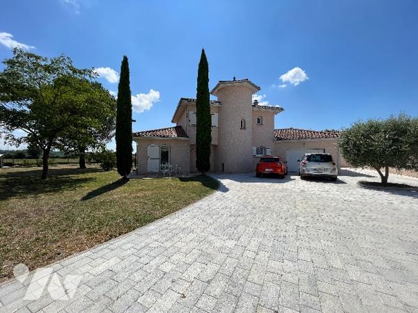 JAMEYZIEU (38230) - Villa 5 pièces de 142 m² - terrain de 1771 m²