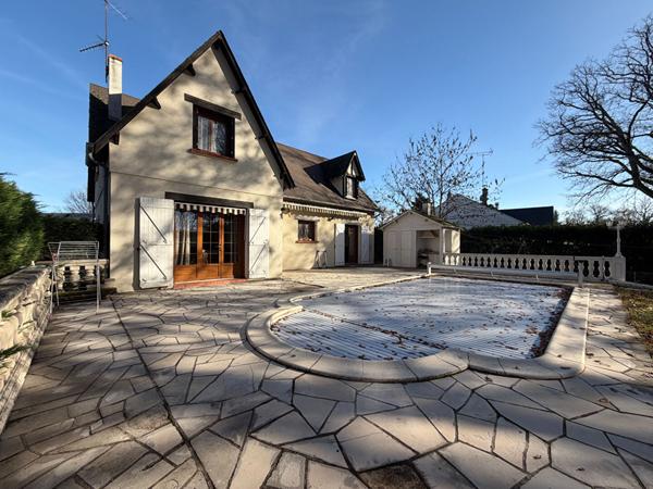 Maison - 7 pièces - 144 m²