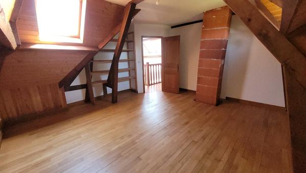 Maison Normande 183m²: Cuisine, salon/séjour, 5ch, gar + cave / 2200m²