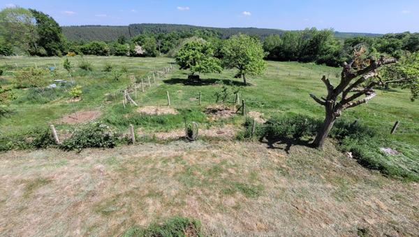 Maison Normande 183m²: Cuisine, salon/séjour, 5ch, gar + cave / 2200m²