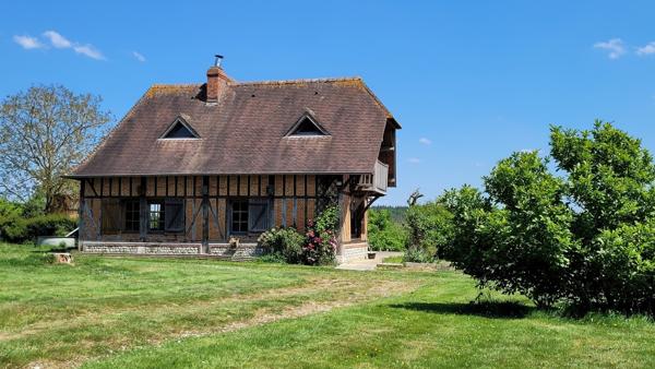Maison Normande 183m²: Cuisine, salon/séjour, 5ch, gar + cave / 2200m²