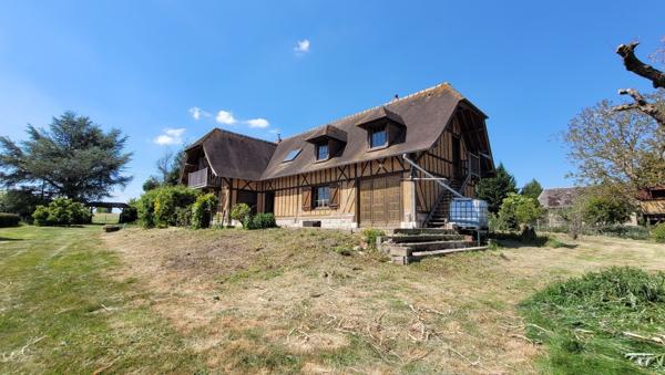 Maison Normande 183m²: Cuisine, salon/séjour, 5ch, gar + cave / 2200m²