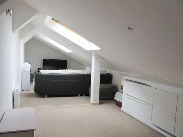 MAISON DE VILLE 190 M² AVEC JARDIN