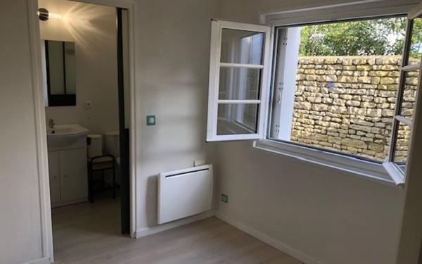 Appartement à vendre    2 pièces •  La Flotte