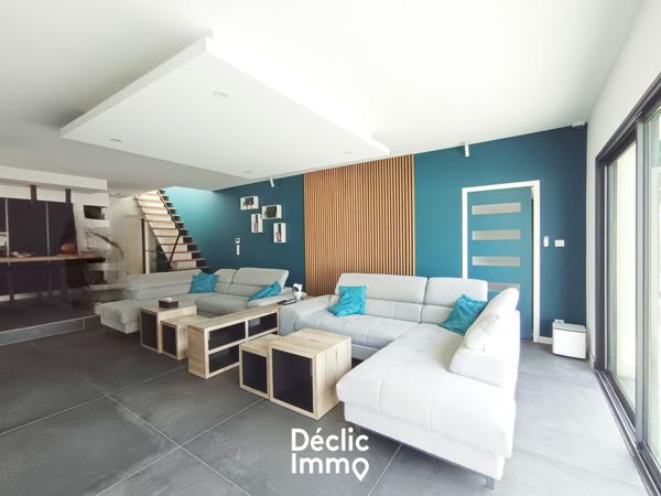 Vente villa Castelnau le lez, 215m² 6 pièces 1 249 000€ avec piscine