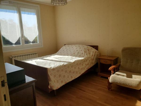 Maison individuelle à vendre à Guéret en Creuse (23000), ref : 10986/727