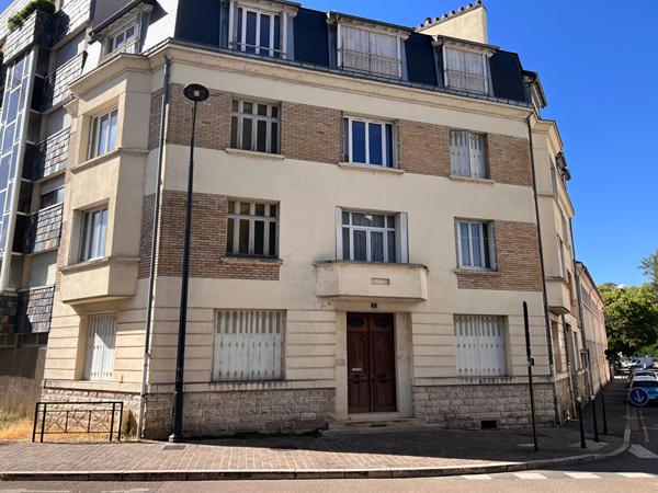 Appartement Bourges 2 pièce(s) 64 m2
