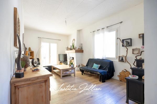 BAISSE DE PRIX [EXCLUSIVITÉ] Maison de plain-pied T3 – Terrain plat 906 m² – Proche village d’Éoures