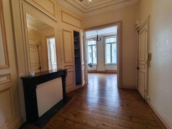 Appartement T2 bis 50.60 m2 + espace aménagé sous-sol - Gambetta / République
