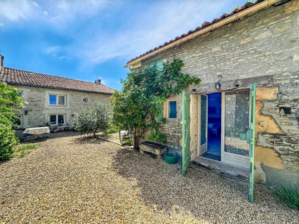 Maison à vendre à Beauvais-sur-Matha (17490) - Charente-Maritime