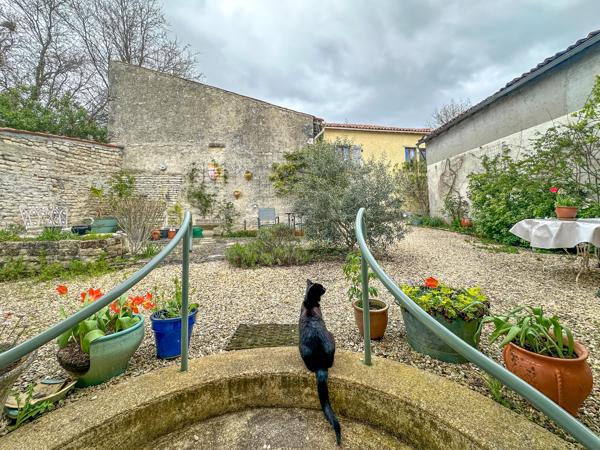 Maison à vendre à Beauvais-sur-Matha (17490) - Charente-Maritime