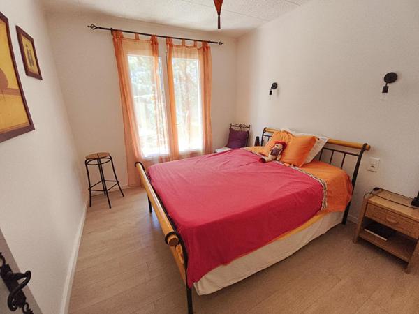 BEDARRIDES: UN AIR DE VACANCES POUR CETTE VILLA CONFORTABLE