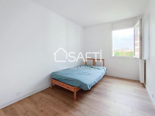 Appartement familial - dernier étage - Métro 14