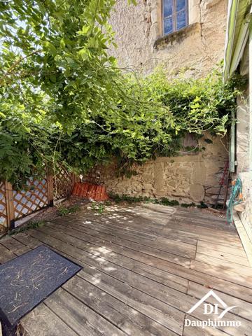 Maison de village en pierres