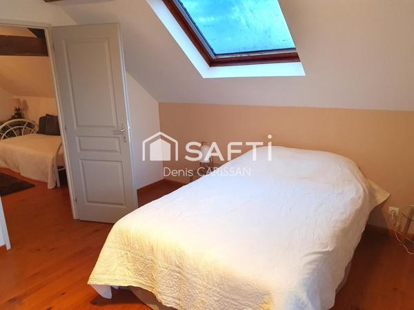 Maison 5 pièces+ 2 gîtes + piscine et garage