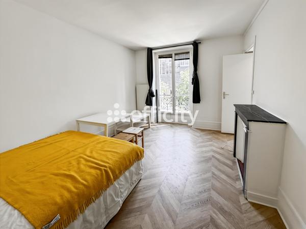 Appartement
         1 pièce
        - 19 m² Exclusivité 199 000 € *