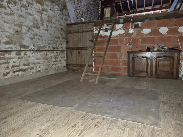 Maison à rénover 85m² située à VAL DE MEUSE ( Provenchère )