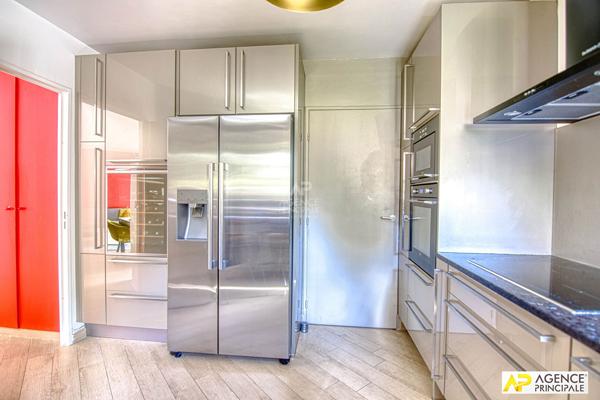 Versailles Clagny Appartement 5 pièces 117.05 m² carrez en rez-de-jardin avec terrasse privative, cave et parking 825 000 € **  - Référence  28442