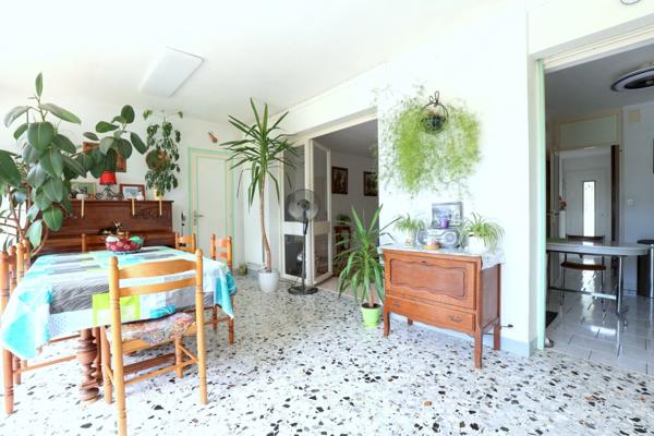 VERTUS (51) Maison à vendre 6 pièces avec garage et jardin de 636 m²