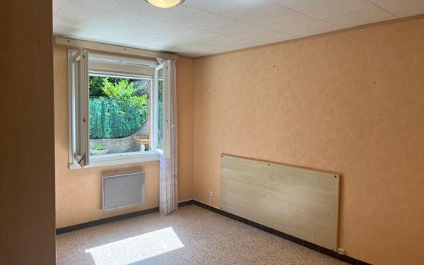 Maison à vendre    5 pièces • 117 m2 Saint-Paul-Trois-Châteaux