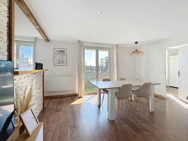Superbe T3 avec balcon et place de parking privative