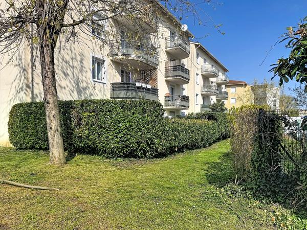 Superbe T3 avec balcon et place de parking privative