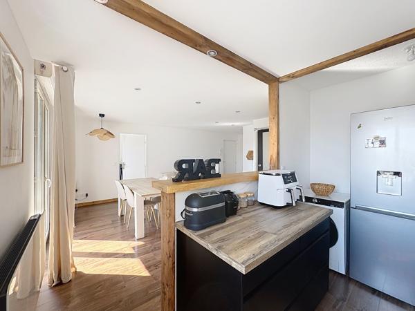 Superbe T3 avec balcon et place de parking privative