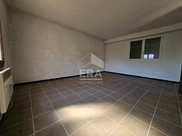 MARSEILLE 15EME VERDURON/LIMITROPHE PENNES-MIRABEAU - Maison T4 de 99 m2 + Garage 67m2 + Studio 37m2 sur une parcelle de 489m2