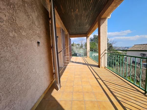 MARSEILLE 15EME VERDURON/LIMITROPHE PENNES-MIRABEAU - Maison T4 de 99 m2 + Garage 67m2 + Studio 37m2 sur une parcelle de 489m2