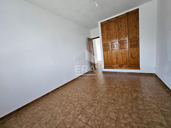 MARSEILLE 15EME VERDURON/LIMITROPHE PENNES-MIRABEAU - Maison T4 de 99 m2 + Garage 67m2 + Studio 37m2 sur une parcelle de 489m2