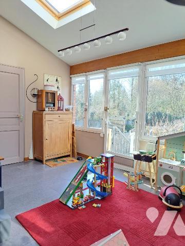 Lambres les Douai maison de ville 3chambres, 2 bureaux, jardin garage. 