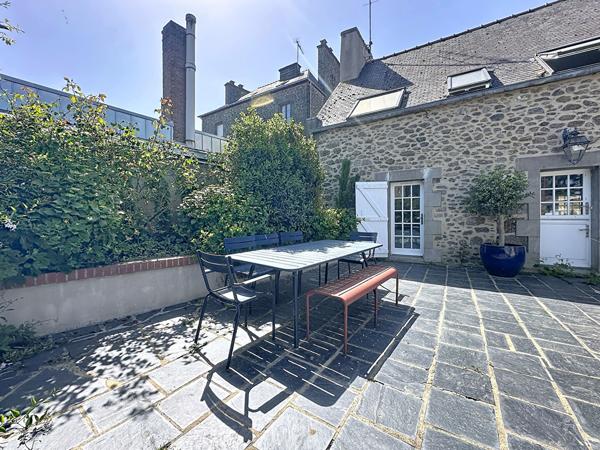 Maison en pierre de caractère - 112 m² - Extérieur - Saint-Enogat