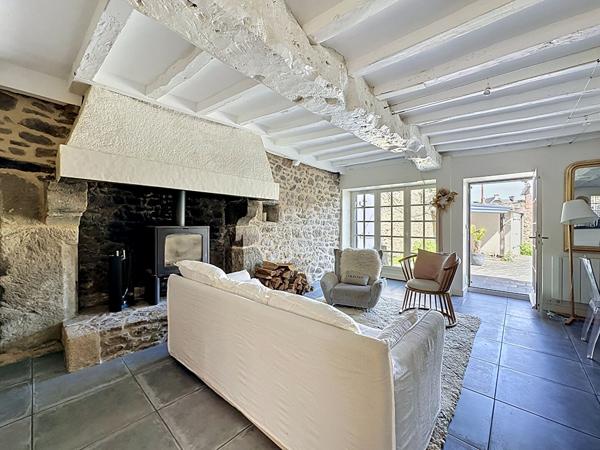 Maison en pierre de caractère - 112 m² - Extérieur - Saint-Enogat
